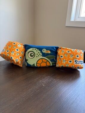 Children's Pool Float Arm Bands with Turtle Print